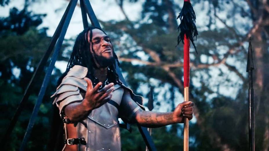 Trechos do clipe Wonderful, do músico nigeriano Burna Boy, sucesso no programa Djouba Trechos do clipe Wonderful, do músico nigeriano Burna Boy, sucesso no programa Djouba