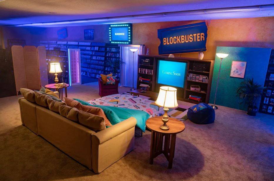 Quanto custa dormir (ou ficar acordado) na última loja da Blockbuster?