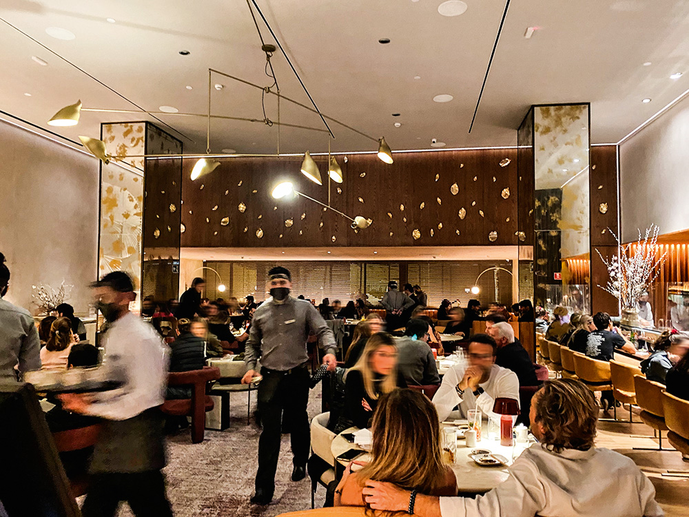 Inaugurado na pandemia, japonês Aima é um sucesso de público em shopping