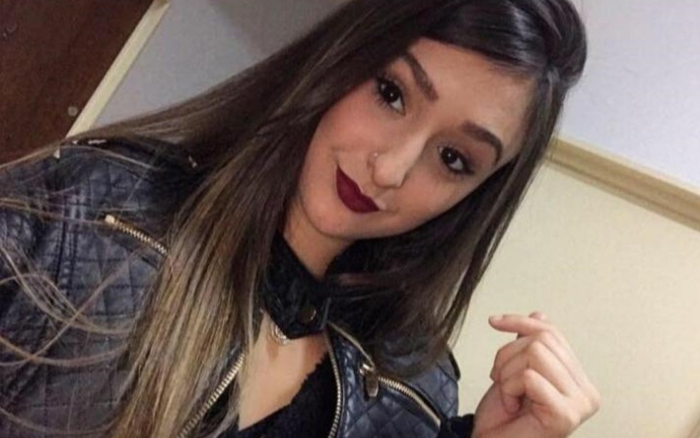 Brasileira morre ao cair em poço de elevador na Argentina