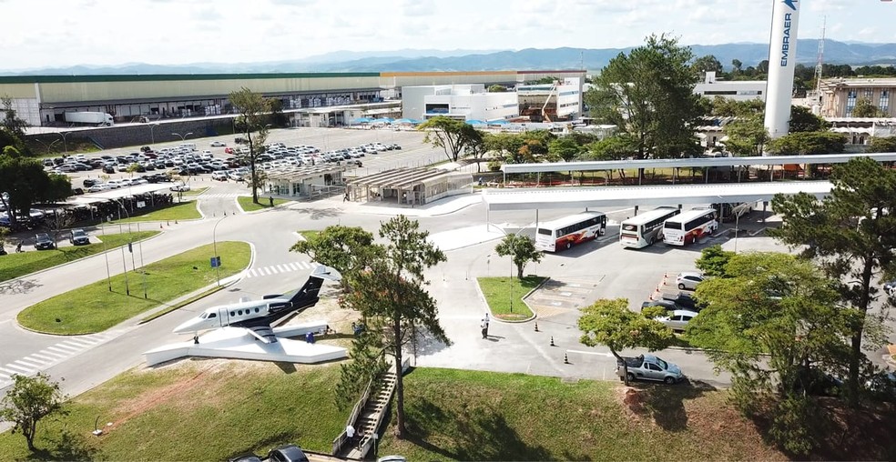 Embraer vai demitir 2 500 trabalhadores de fábricas no Brasil