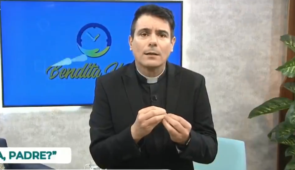 Padre Juarez se exalta ao criticar Ana Paula Valadão: “Burra”