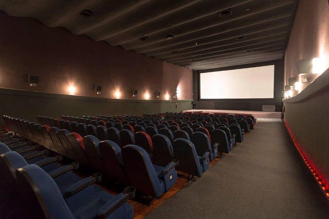Cinesala pede socorro para reabrir as portas
