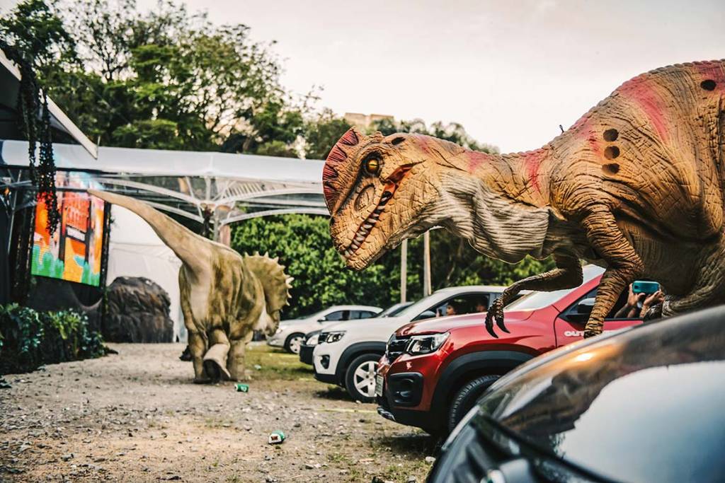 Burle Marx terá show drive-in com 50 réplicas gigantes de dinossauros