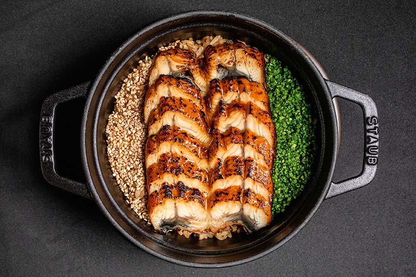 Kamameshi: versão com enguias Kamameshi: versão com enguias