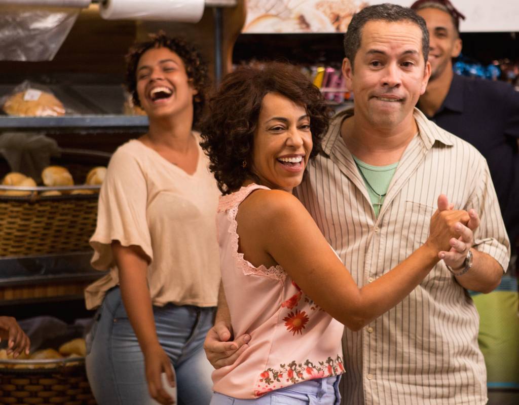 Telecine estreia comédia inédita com Samantha Schmütz e Edmilson Filho