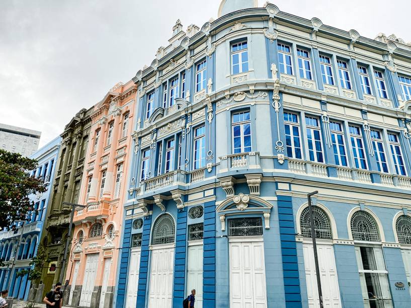 Casario no Recife Antigo: reformas internas podem esperar anos por uma aprova&ccedil;&atilde;o