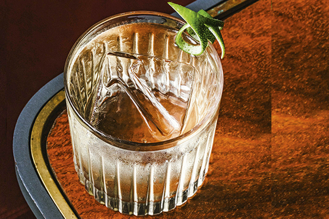 SubAstor volta a servir bons drinques, mas somente com reserva