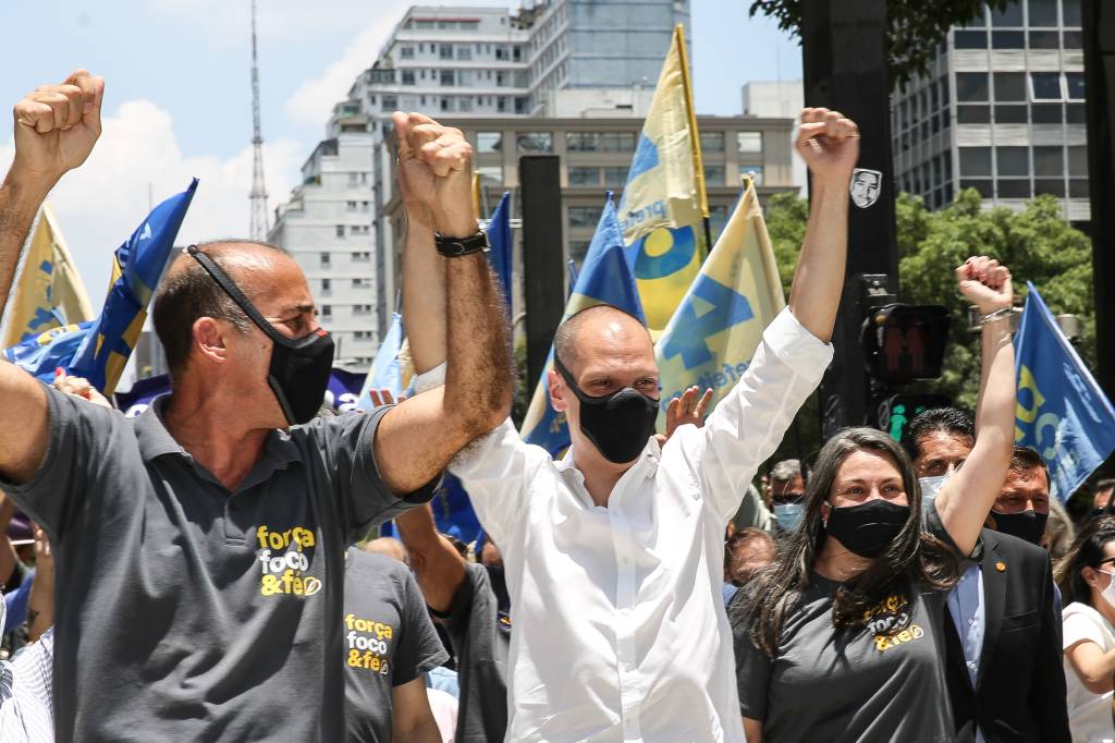 Bruno Covas é reeleito prefeito de São Paulo