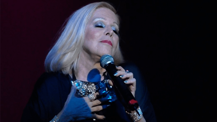 Corpo de Vanusa é velado em São Paulo em cerimônia restrita