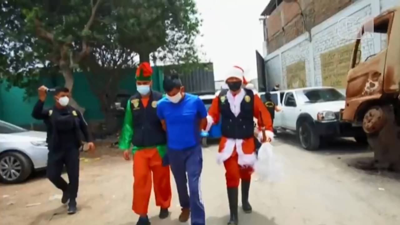Papai Noel policial peru