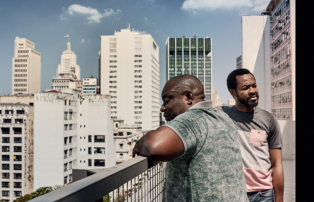 ‘Cidade Pássaro’, de Matias Mariani, retrata a vida de imigrantes em SP