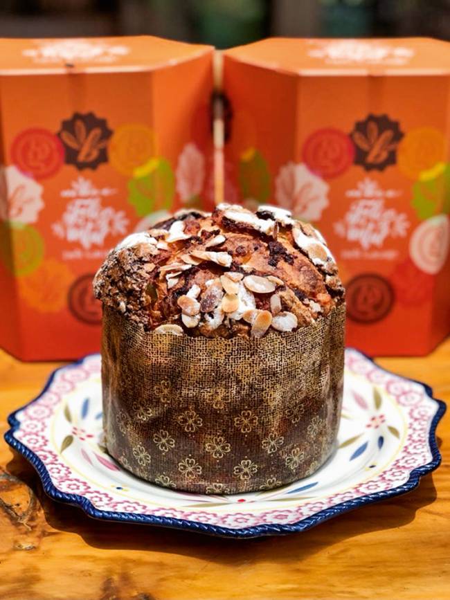Deli Garage – Panetone Deli Garage: panetone de frutas com adição de mel