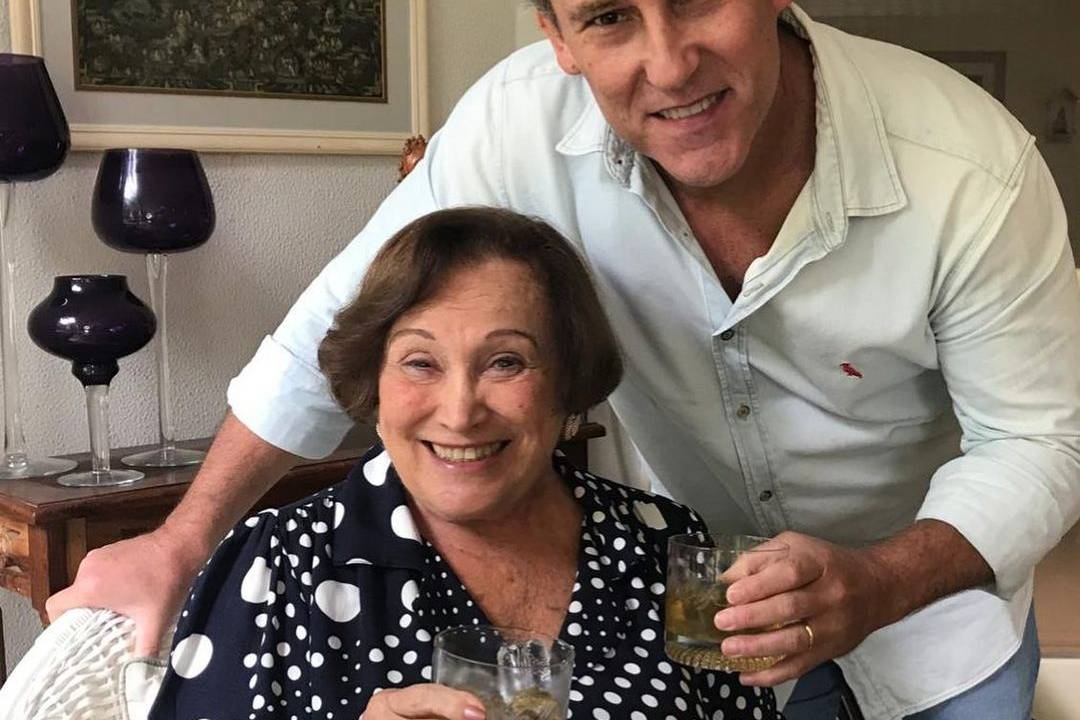 Nicette Bruno e o filho, Paulo Goulart: atriz faria 88 anos