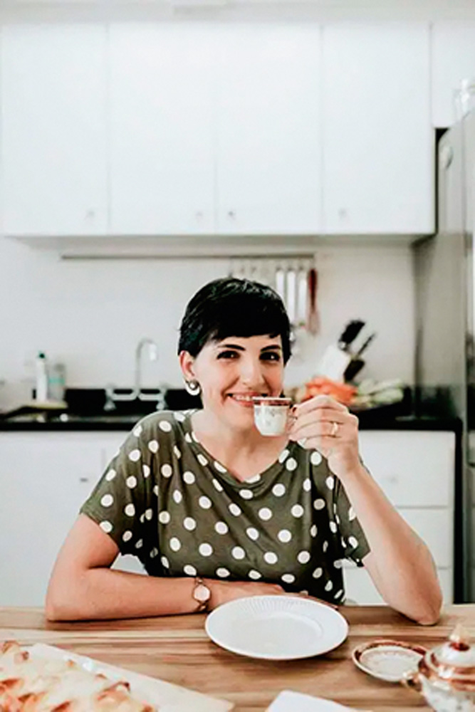 Ana Paula Passarelli com uma x&iacute;cara