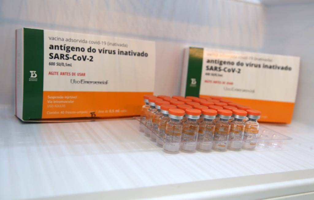 Butantan entrega 10 milhões de doses da vacina contra a Covid-19