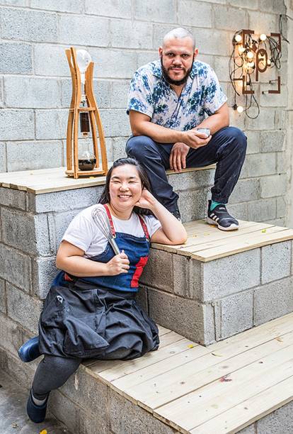Larissa e Mello: dupla à frente do espaço Larissa e Mello: dupla à frente do espaço