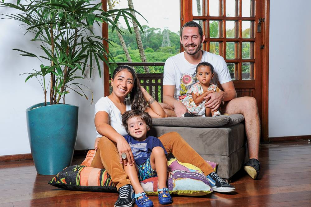 “Testar positivo para HIV não me impediu de ter uma família”