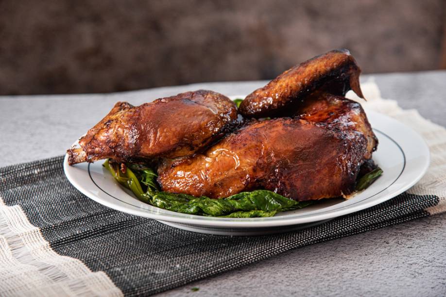 Frango recheado de lobozó: para compartilhar Frango recheado de lobozó: para compartilhar