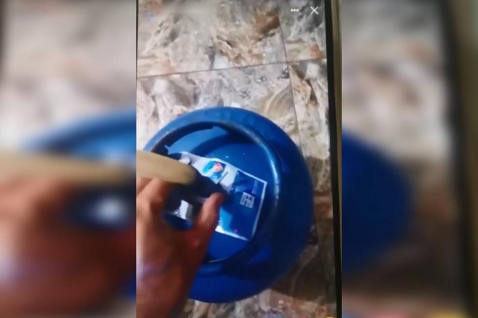 Homem explode casa com botijões de gás e fere seis policiais no interior