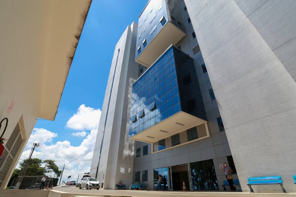 Em Santa Catarina, 32 morrem à espera de leitos de UTI para Covid-19