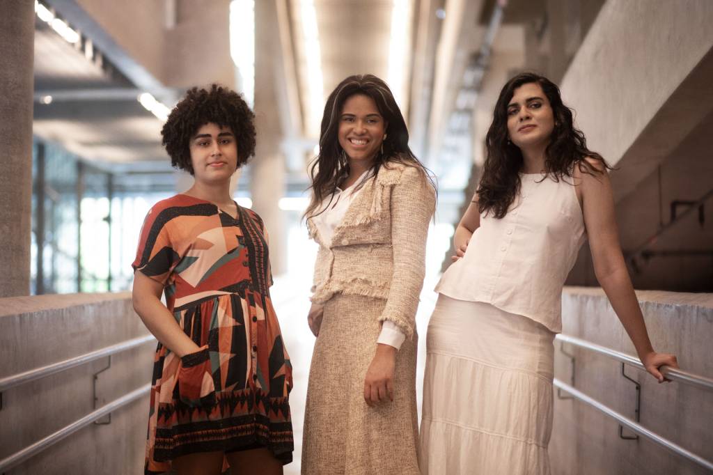 Mulheres trans criam serviço para facilitar mudança de nome e gênero no cartório