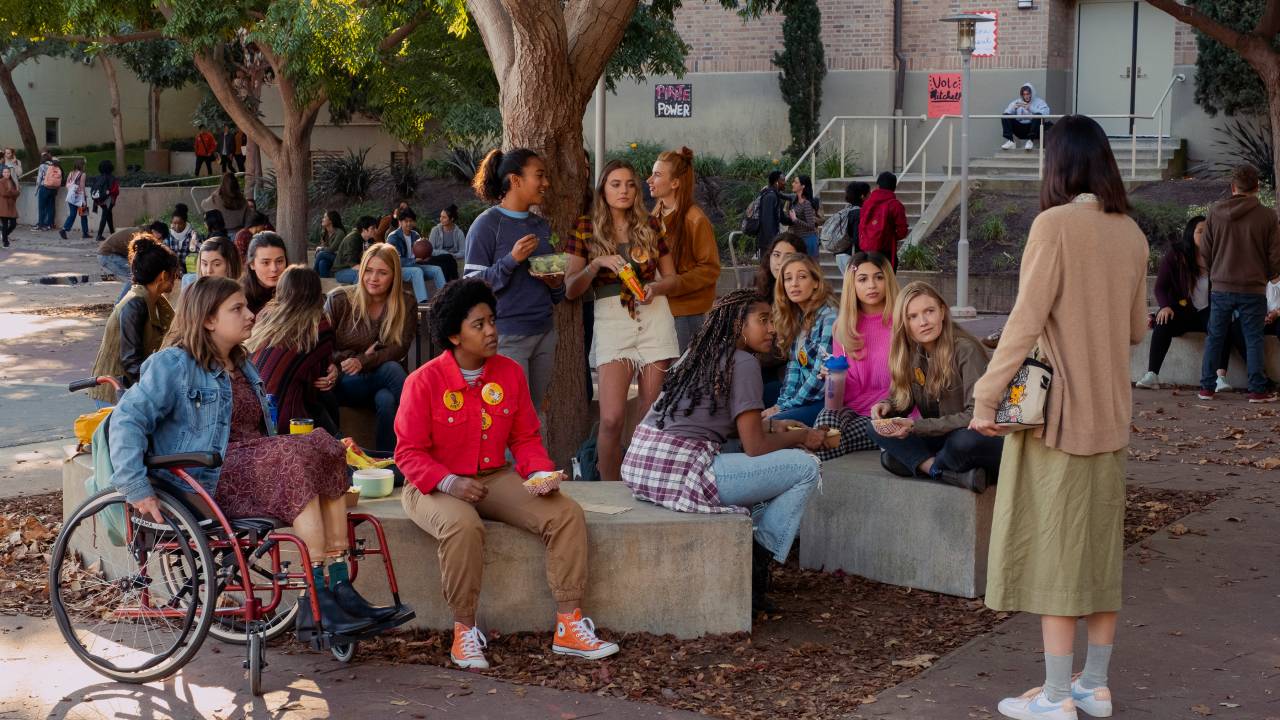 Moxie: reunião das meninas no high school