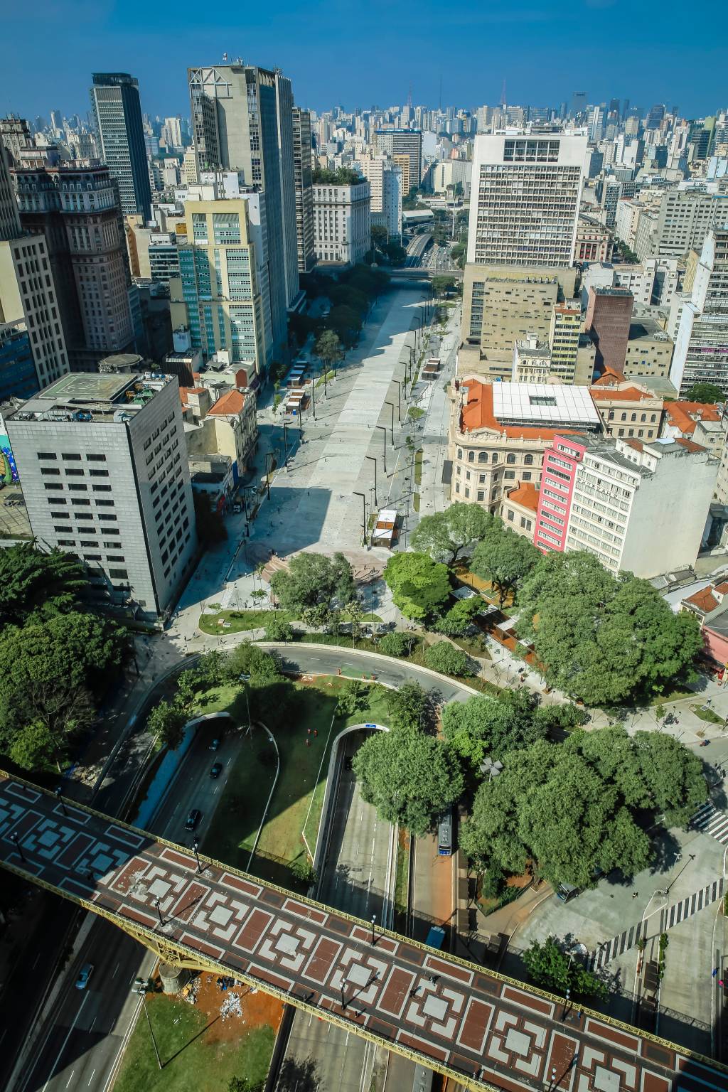 SAMPASKY (ALEXANDRE BATTIBUGLI) Vista do Sampa Sky a partir da área onde será instalado um dos mirantes retráteis.