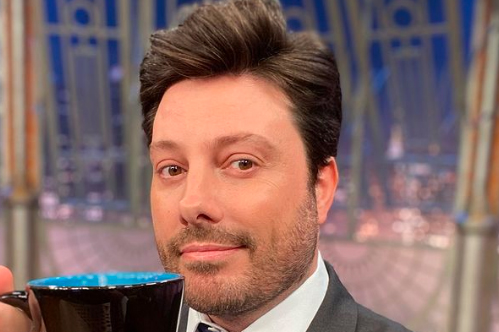 Danilo Gentili é condenado a pagar R$ 20 mil a Sâmia Bomfim por gordofobia