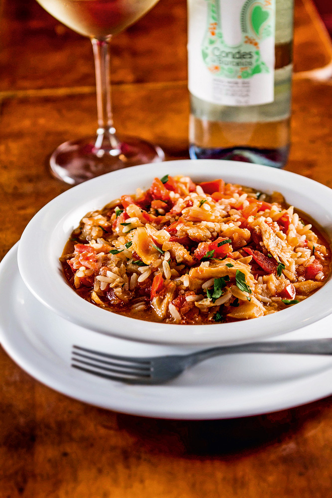 Arroz à Rodrigo Hilbert – Academia da Gula Arroz à Rodrigo Hilbert: com lascas de bacalhau, tomate e salsinha