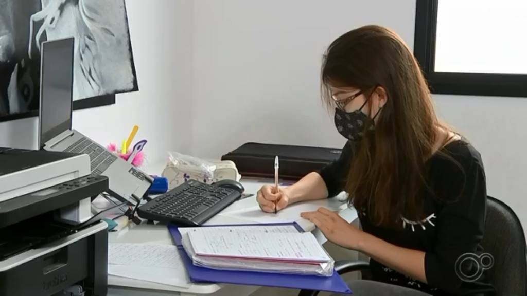 Estudante de 17 anos é impedida de entrar na USP por ‘homeschooling’