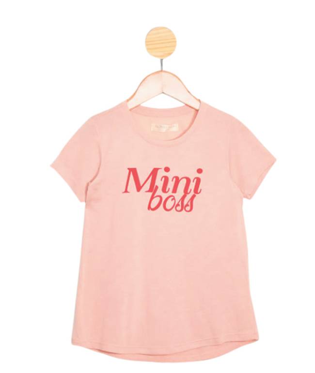 Blusa infantil rosa claro com o escrito 