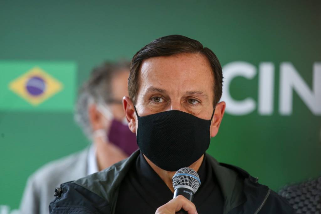 Doria ameaça recorrer ao STF para receber doses da AstraZeneca