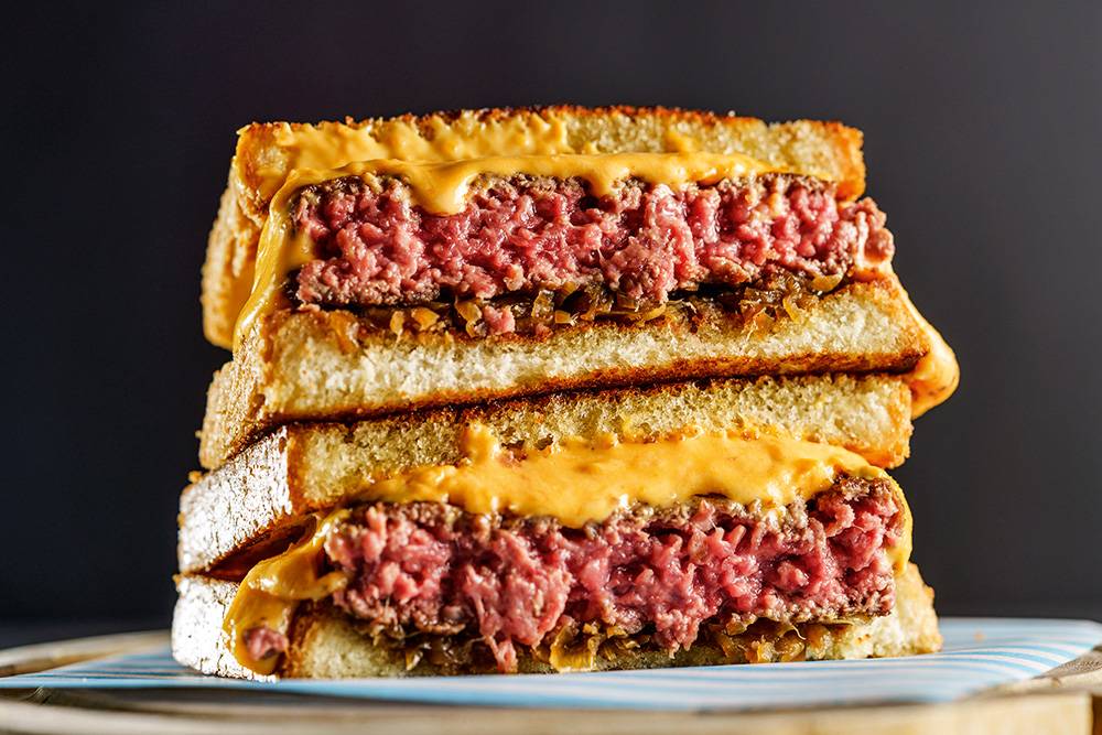 Fat Cow lança novos sanduíches disponíveis também para delivery