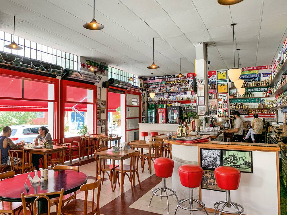 Boteco São Cristovão reabre em novo endereço