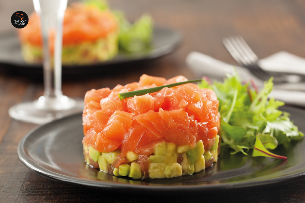 Imagens_Salmon de Chile_Maio3 (1) Tartar de salmão com abacate