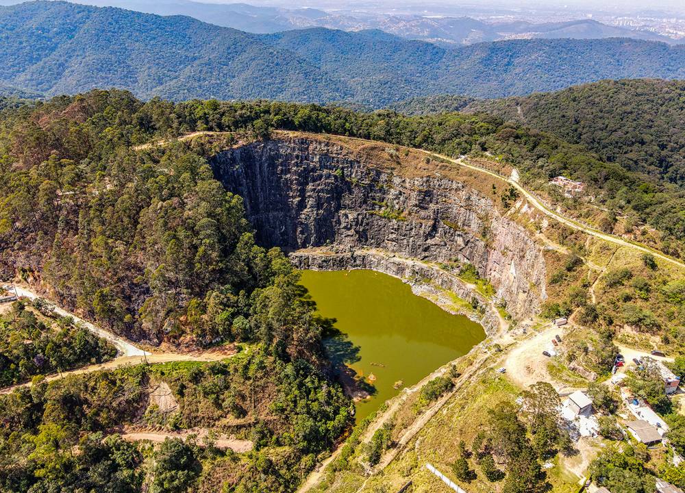 Vista aérea da Pedreira DIB em Mairiporã