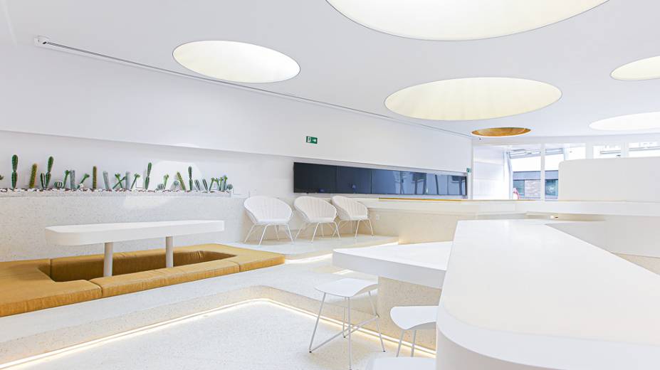 Ambiente branquinho: na Liberdade Ambiente branquinho: na Liberdade