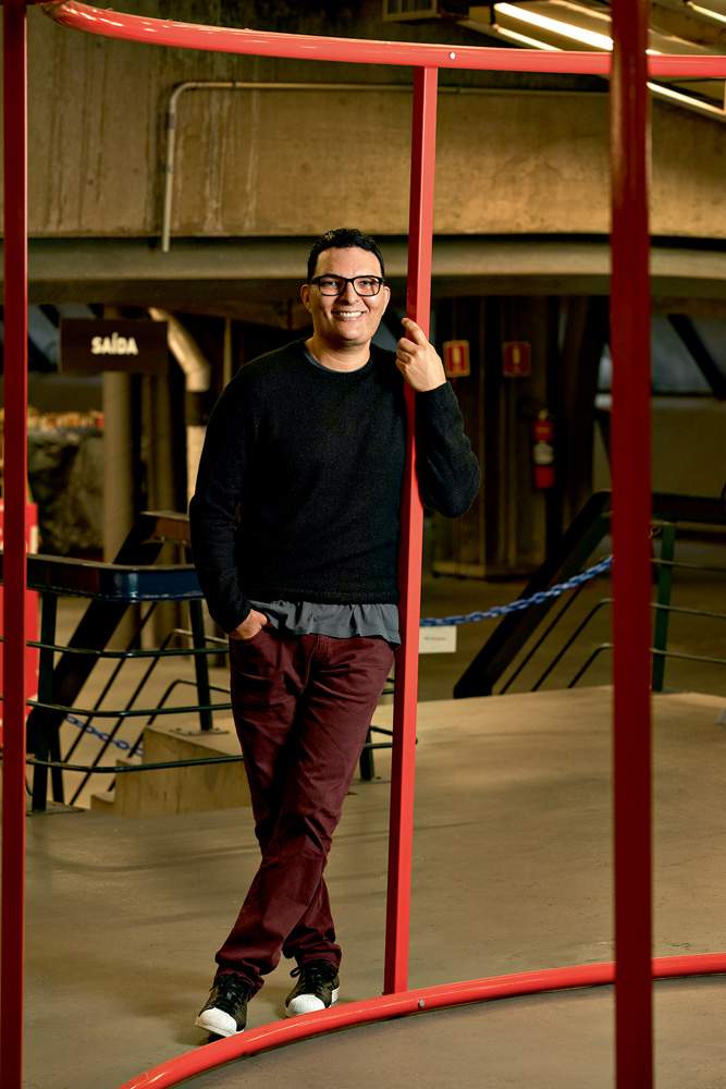 “Precisamos entender o que acontece nas ruas e trazer para cá”, diz Leandro Lehart