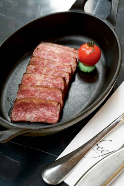 Bife de chorizo grelhado: com wagyu japonês Bife de chorizo grelhado: com wagyu japonês
