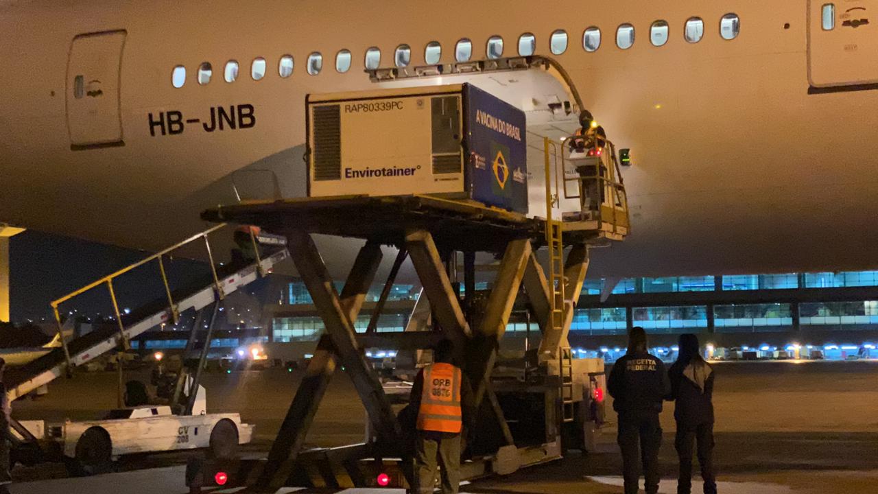 Chegada dos insumos da CoronaVac no Aeroporto de Guarulhos