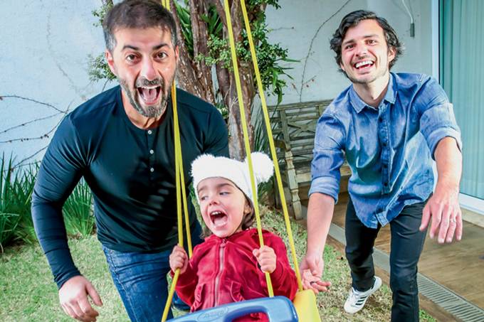 Por sonho da paternidade, homens buscam barriga solidária ou de aluguel