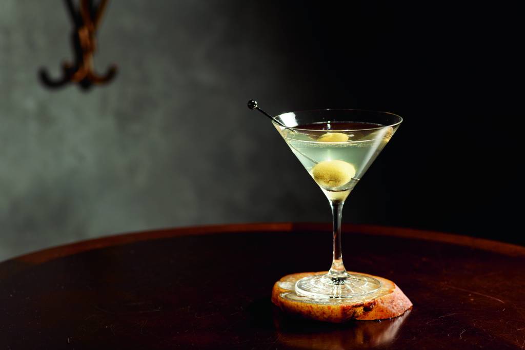 Discreto, The Punch Bar serve drinques à japonesa em galeria