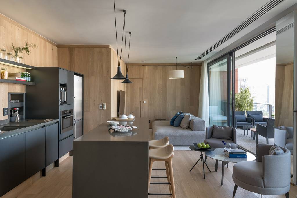 Tam_Alta6 Patricia Martinez utiliza madeira em todos os cômodos deste apartamento