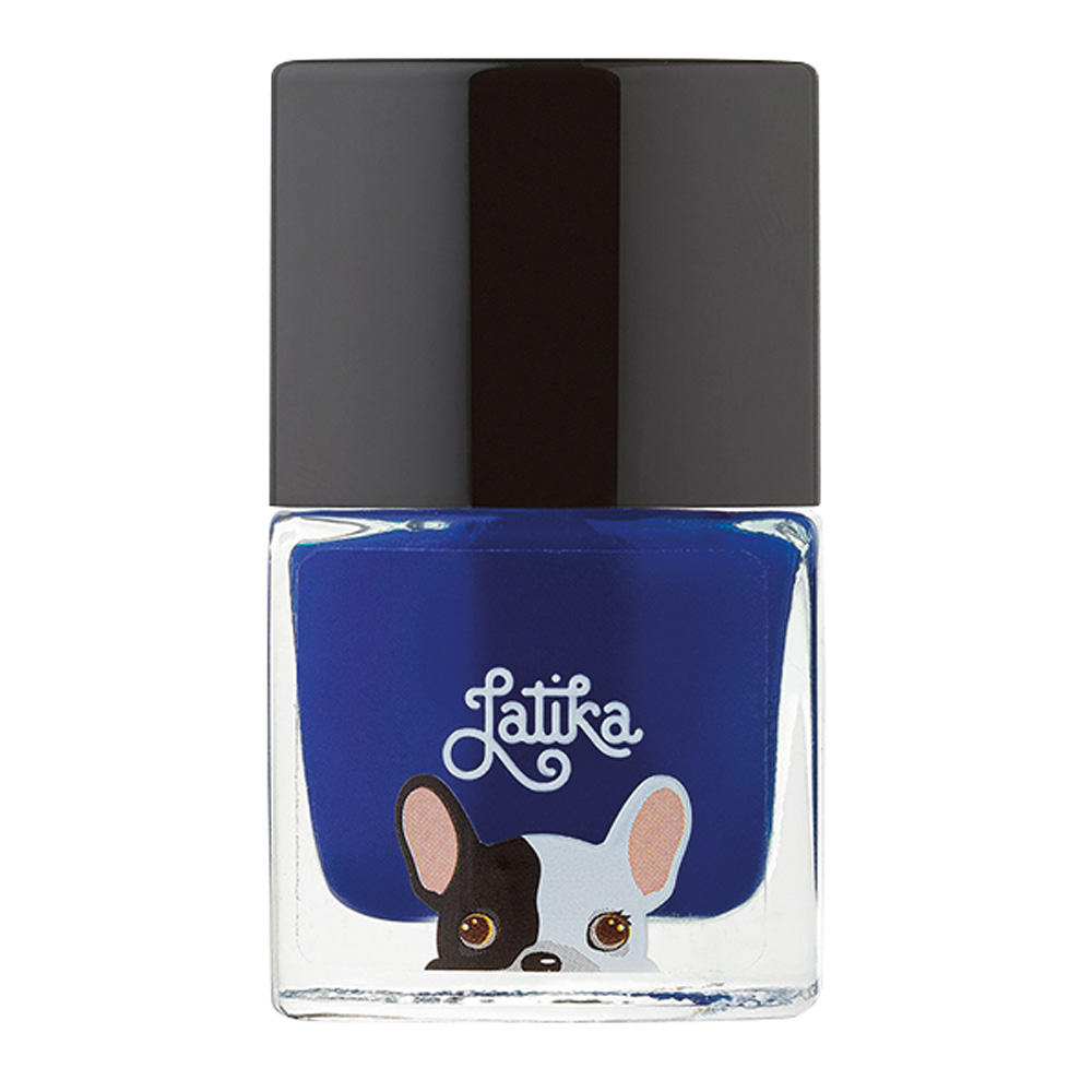 esmalte2.jpg Esmalte azul da Latika. Há uma ilustração de um cachorro buldogue estampado