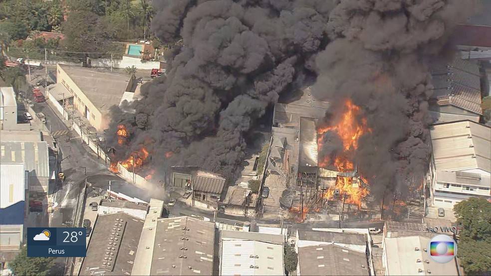 Mortos em incêndio de Barueri eram mãe e três filhos