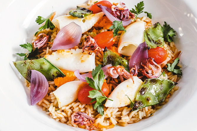 Manioca, de Helena Rizzo, inclui novos pratos no cardápio