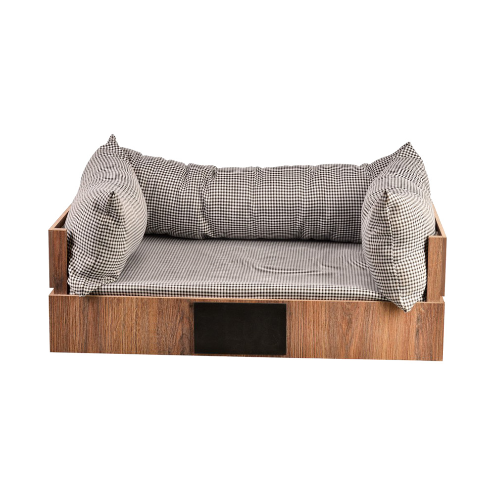 pets-no-frio-cachorros-gatos-doenças-caminha-pet-etna.jpg cama para pet retangular com uma plataforma de madeira e almofadinhas embaixo e em três dos lados