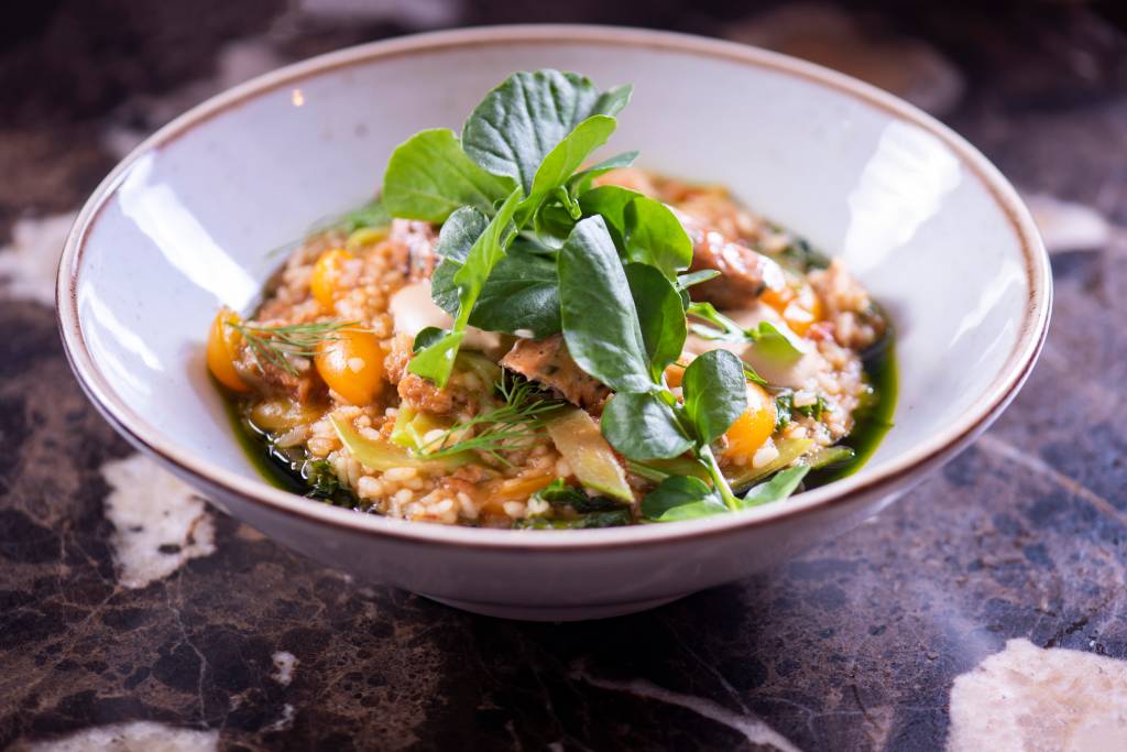 Green Kitchen serve pratos veganos em hotel do centro. Leia a crítica