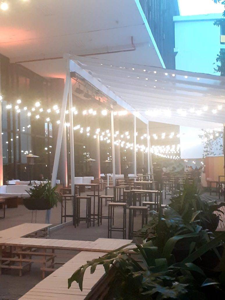 Bienal faz coquetel com 700 convidados em sua pré-abertura